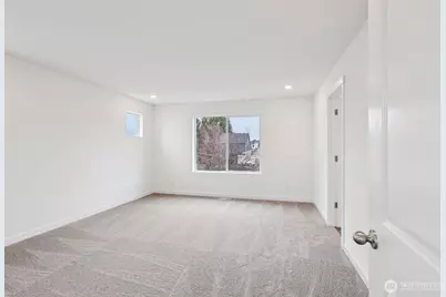 8741 52nd Place NE #014, Marysville, WA 98270 - Photo 11