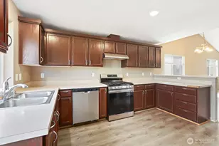 10511 66th Ave NE, Marysville, WA 98270 - Photo 9