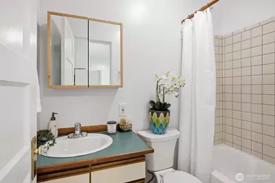 9643 56th Avenue S, Seattle, WA 98118 - Photo 21
