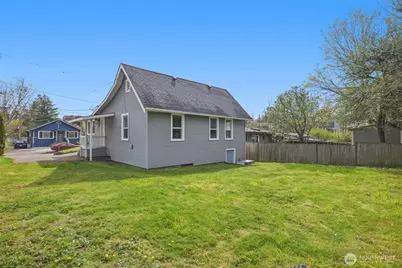 9643 56th Avenue S, Seattle, WA 98118 - Photo 25