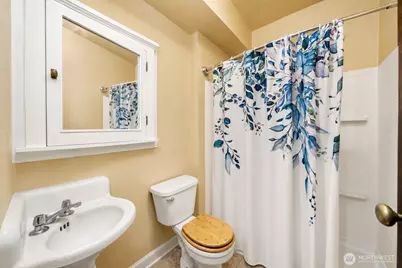 935 S Sprague Avenue, Tacoma, WA 98405 - Photo 13