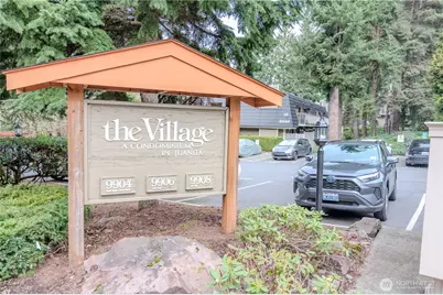 9904 NE 124th Street #1005, Kirkland, WA 98034 - Photo 1