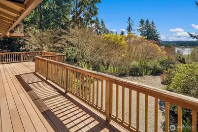 6625 Cromwell Beach Drive NW, Gig Harbor, WA 98335 - Photo 13
