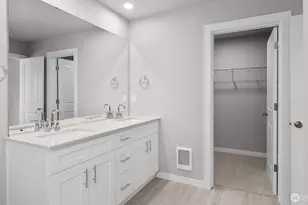 1023 138th Pl SW, Lynnwood, WA 98087 - Photo 11