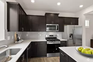 1023 138th Pl SW, Lynnwood, WA 98087 - Photo 7