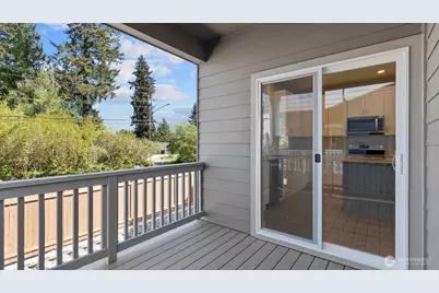 1023 138th Place SW, Lynnwood, WA 98087 - Photo 9