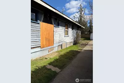 1506 Elizabeth Avenue, Bremerton, WA 98337 - Photo 3