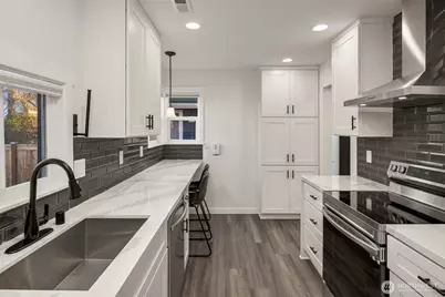 3017 15th Avenue S, Seattle, WA 98144 - Photo 9