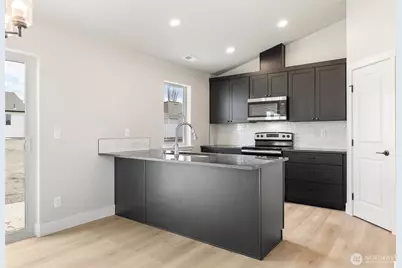 215 Lessor Loop, Moses Lake, WA 98837 - Photo 11