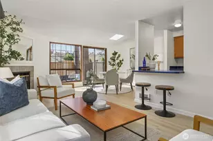 1027 NE 113th St, Seattle, WA 98125 - Photo 5