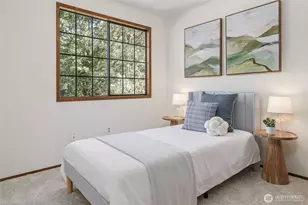 1027 NE 113th St, Seattle, WA 98125 - Photo 21