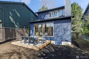 1027 NE 113th St, Seattle, WA 98125 - Photo 23