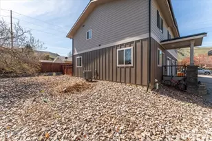 1327 S Miller St, Wenatchee, WA 98801 - Photo 33