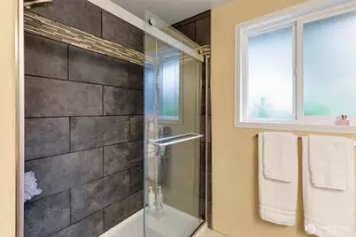 18816 89 Avenue NE, Bothell, WA 98011 - Photo 5