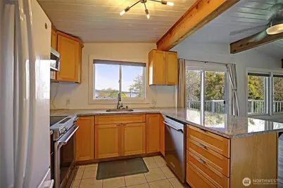 804 Sandstone Lane, Camano Island, WA 98282 - Photo 9