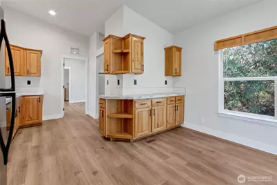 414 292nd Street E, Roy, WA 98580 - Photo 7
