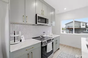 1111 S Pearl St, Seattle, WA 98108 - Photo 11