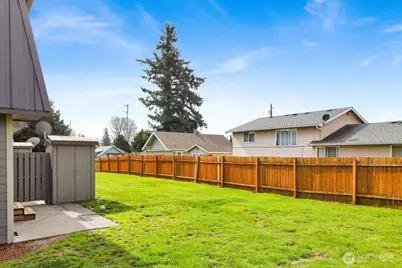 211 Maple Street, Lynden, WA 98264 - Photo 5