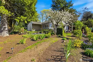 211 S 15th St, Renton, WA 98055 - Photo 29