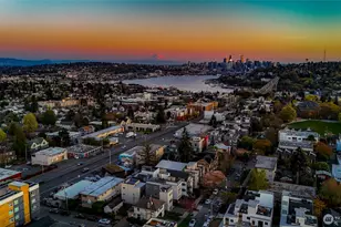 4218 Linden Ave N, Seattle, WA 98103 - Photo 35