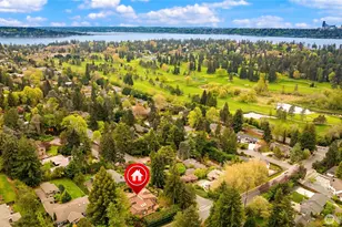 8619 NE 24th St, Clyde Hill, WA 98004 - Photo 3