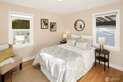 2106 NW 77th Street, Seattle, WA 98117 - Photo 13