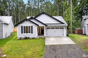 22209 Bluewater Dr SE, Yelm, WA 98597 - Photo 3