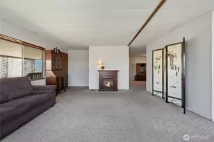 2101 S 324th St, Federal Way, WA 98003 - Photo 3