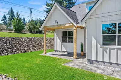 117 Red Hawk Drive, Castle Rock, WA 98611 - Photo 9