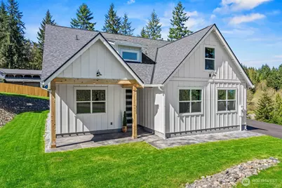 117 Red Hawk Drive, Castle Rock, WA 98611 - Photo 1