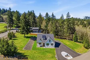 117 Red Hawk Dr, Castle Rock, WA 98611 - Photo 3