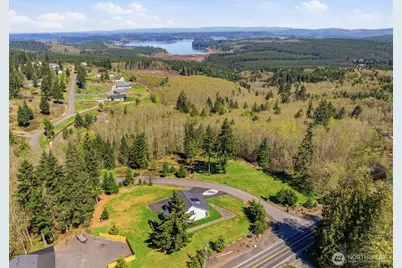 117 Red Hawk Drive, Castle Rock, WA 98611 - Photo 5