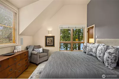 339 Lovell Avenue SW, Bainbridge Island, WA 98110 - Photo 21