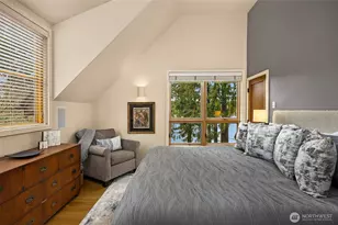 339 Lovell Ave SW, Bainbridge Island, WA 98110 - Photo 21