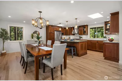 2836 241st Avenue SE, Sammamish, WA 98075 - Photo 7