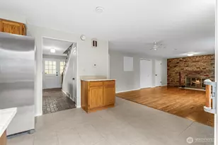 11516 Bartlett Ave NE, Seattle, WA 98125 - Photo 9