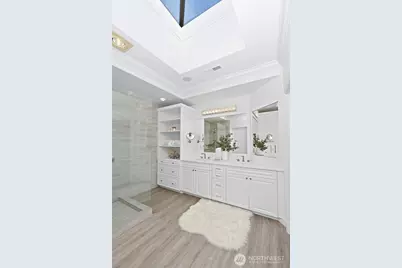 3900 2nd Avenue NE #403, Seattle, WA 98105 - Photo 21