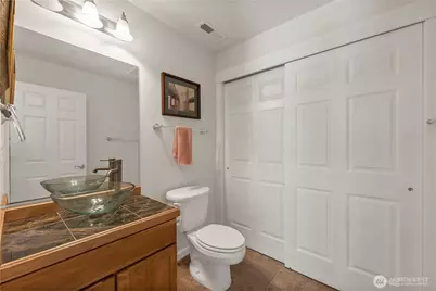 211 E Sterling Drive #B4, Allyn, WA 98524 - Photo 19