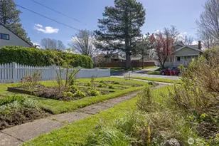 2739 Sunset Dr, Bellingham, WA 98225 - Photo 5