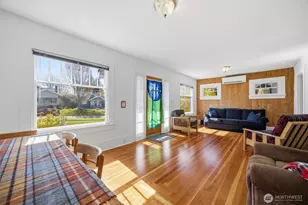 2739 Sunset Dr, Bellingham, WA 98225 - Photo 11