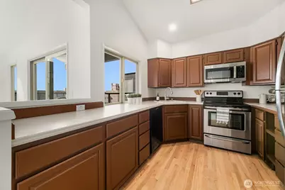 522 W Mercer Place #401, Seattle, WA 98119 - Photo 7