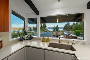 17825 NE 9th St, Bellevue, WA 98008 - Photo 13