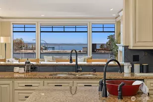 111 Main St, Edmonds, WA 98020 - Photo 11