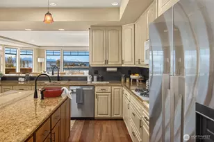 111 Main St, Edmonds, WA 98020 - Photo 13