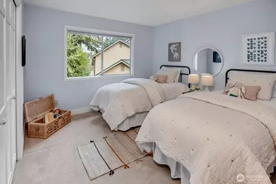 3911 240th Place SE, Sammamish, WA 98029 - Photo 27