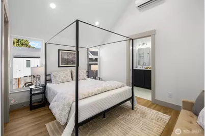 2935 39th Avenue SW, Seattle, WA 98116 - Photo 17