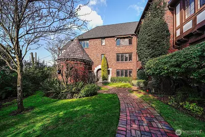 750 Belmont Avenue E #5, Seattle, WA 98102 - Photo 1