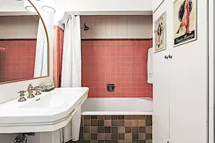 750 Belmont Ave E, Seattle, WA 98102 - Photo 13