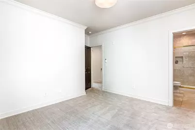 21 W Comstock Street #102, Seattle, WA 98119 - Photo 15