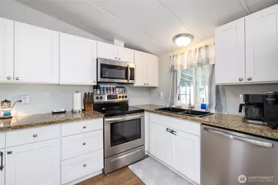 212 Gibson Street, Sedro Woolley, WA 98284 - Photo 5